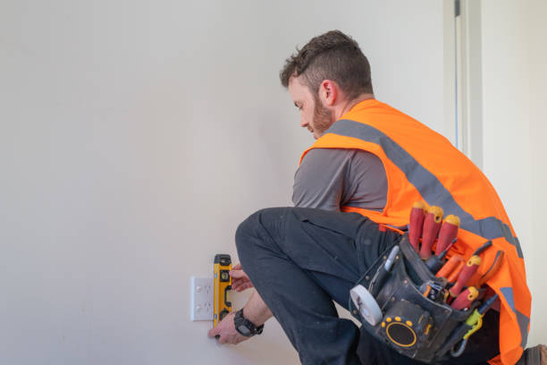 Best Electrical Outlet Repair  in Violet, LA